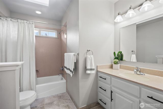 9414 214th Avenue E, Bonney Lake, WA 98391