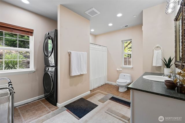 9414 214th Avenue E, Bonney Lake, WA 98391