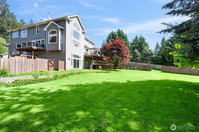 9414 214th Avenue E, Bonney Lake, WA 98391