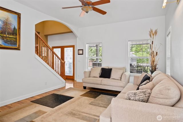 9414 214th Avenue E, Bonney Lake, WA 98391