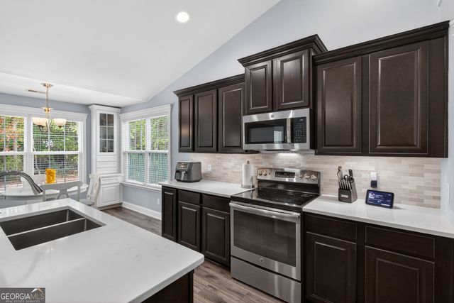 830 Garden Hills Loop, Richmond Hill, GA 31324