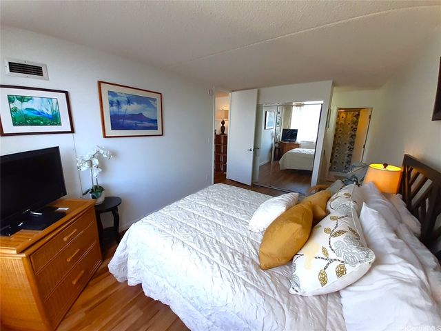 400 Hobron Lane 2614, Honolulu, HI 96815