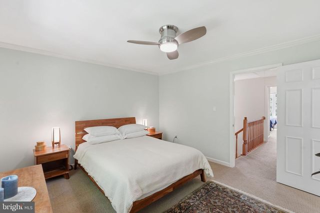 6086 HEATHERWOOD DR, Alexandria, VA 22310