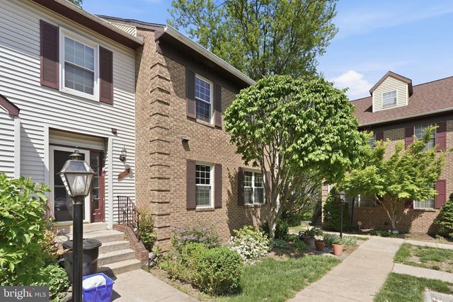 6086 HEATHERWOOD DR, Alexandria, VA 22310