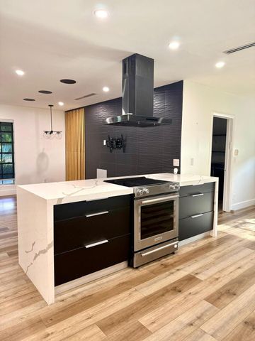4411 Thomas Street, Hollywood, FL 33021