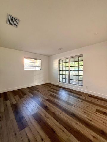 4411 Thomas Street, Hollywood, FL 33021