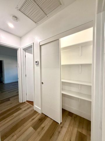 4411 Thomas Street, Hollywood, FL 33021