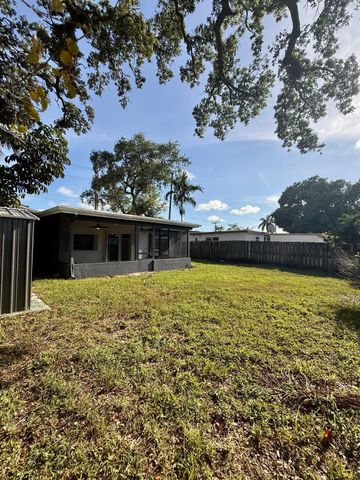 4411 Thomas Street, Hollywood, FL 33021