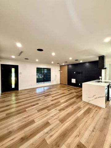 4411 Thomas Street, Hollywood, FL 33021