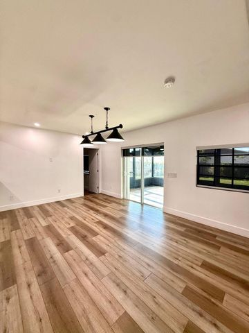 4411 Thomas Street, Hollywood, FL 33021