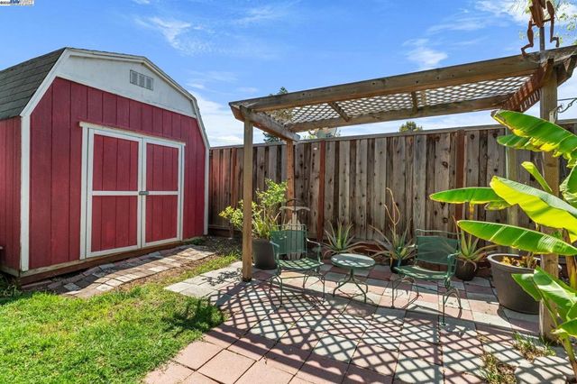 6364 Noel Ave, Newark, CA 94560