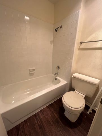 1435 BROOK MEADOW Circle, Lancaster, TX 75134