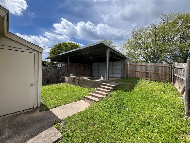 1435 BROOK MEADOW Circle, Lancaster, TX 75134