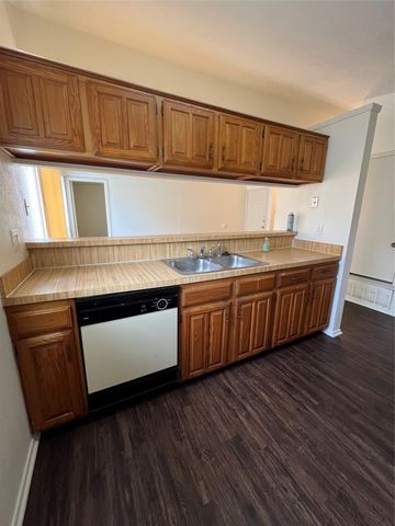 1435 BROOK MEADOW Circle, Lancaster, TX 75134