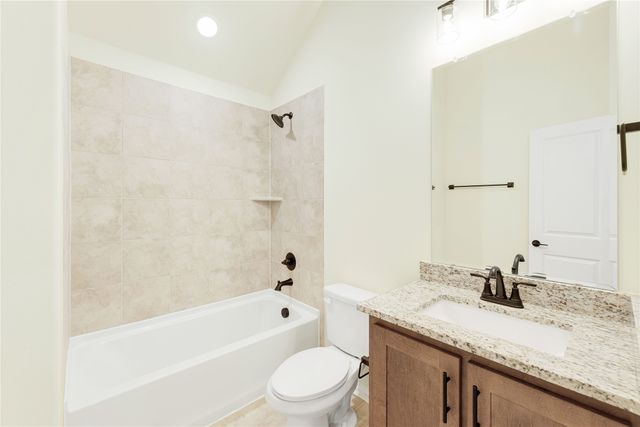 177 Creekside Drive, Sanger, TX 76266