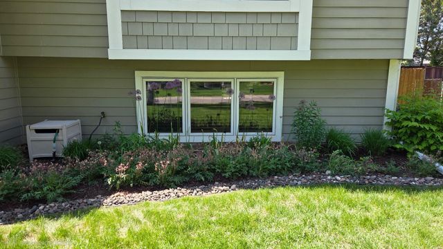 1415 Sycamore Lane N, Plymouth, MN 55441