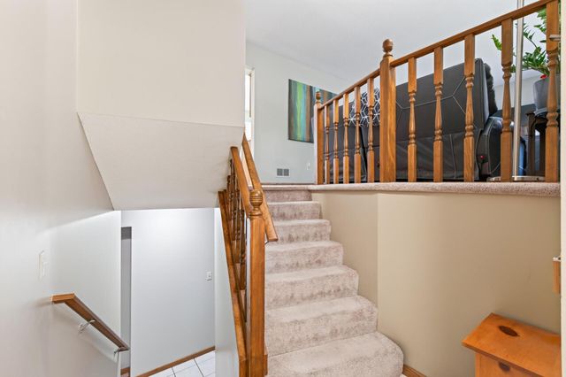 1415 Sycamore Lane N, Plymouth, MN 55441