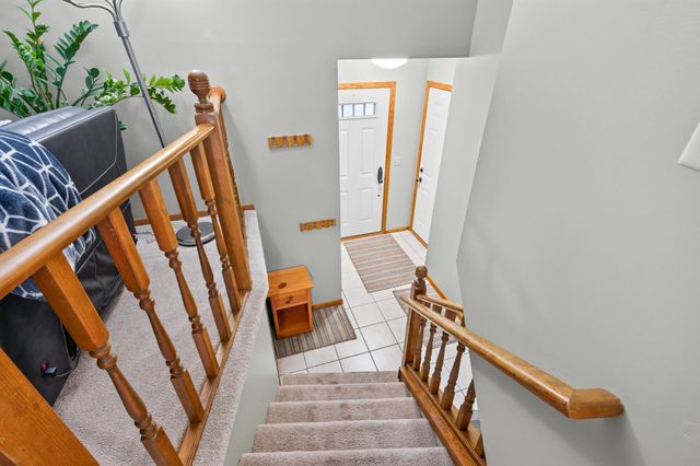 1415 Sycamore Lane N, Plymouth, MN 55441