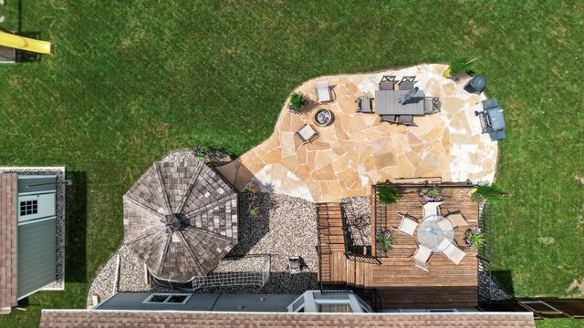 1415 Sycamore Lane N, Plymouth, MN 55441