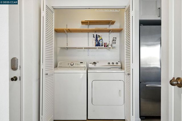 505 Commodore Dr, Richmond, CA 94804