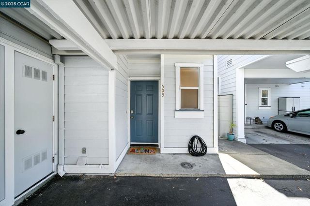 505 Commodore Dr, Richmond, CA 94804