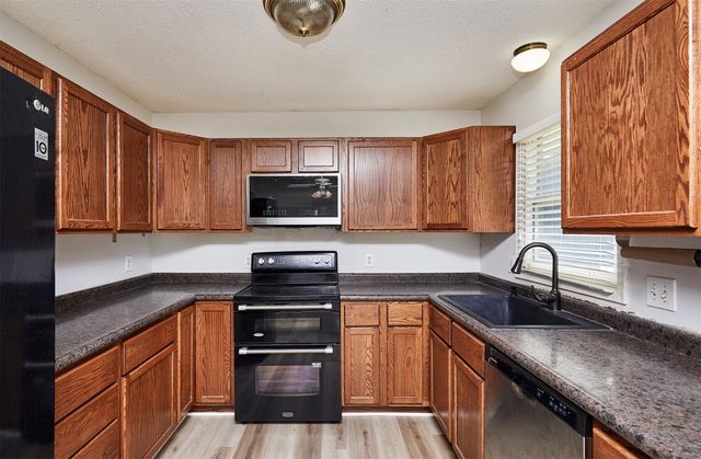 3219 SE 21st Street, Des Moines, IA 50320