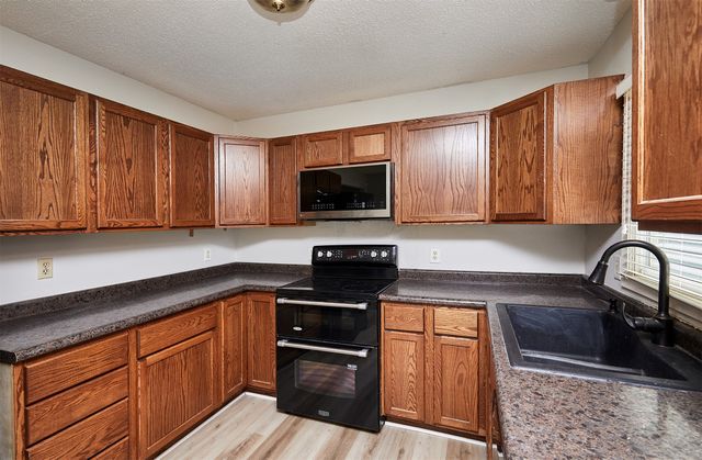 3219 SE 21st Street, Des Moines, IA 50320
