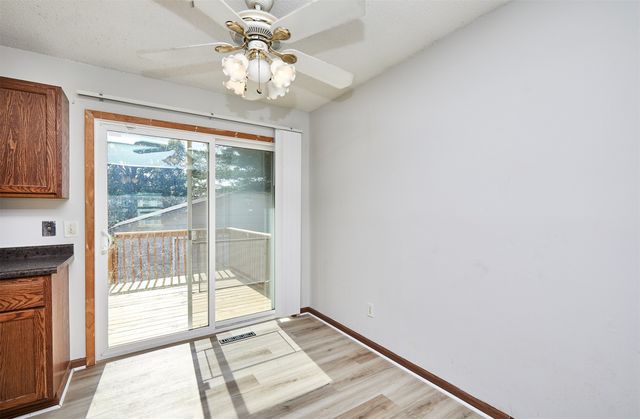 3219 SE 21st Street, Des Moines, IA 50320