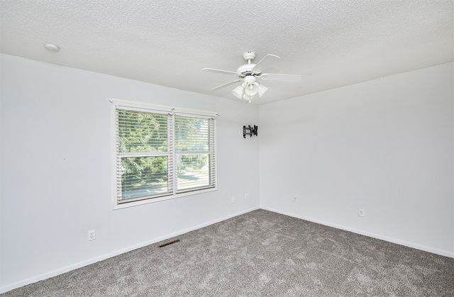 3219 SE 21st Street, Des Moines, IA 50320