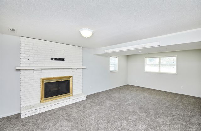 3219 SE 21st Street, Des Moines, IA 50320