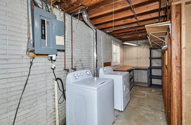 3219 SE 21st Street, Des Moines, IA 50320