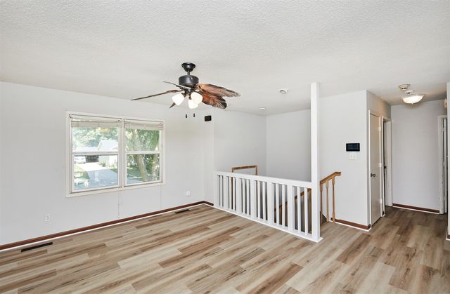 3219 SE 21st Street, Des Moines, IA 50320