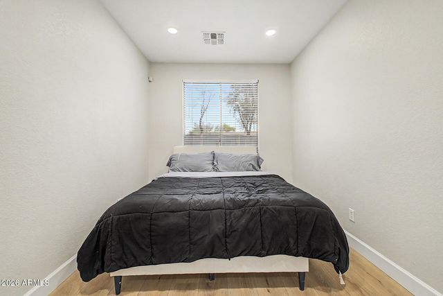 1617 W SAINT KATERI Drive, Phoenix, AZ 85041