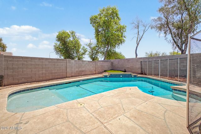 1617 W SAINT KATERI Drive, Phoenix, AZ 85041