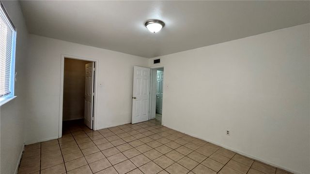 1004 Austin St 2, Portland, TX 78374