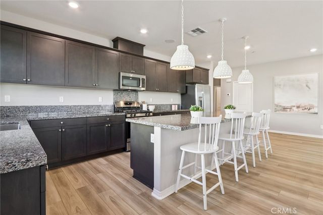 32057 Rambling Court, Winchester, CA 92596