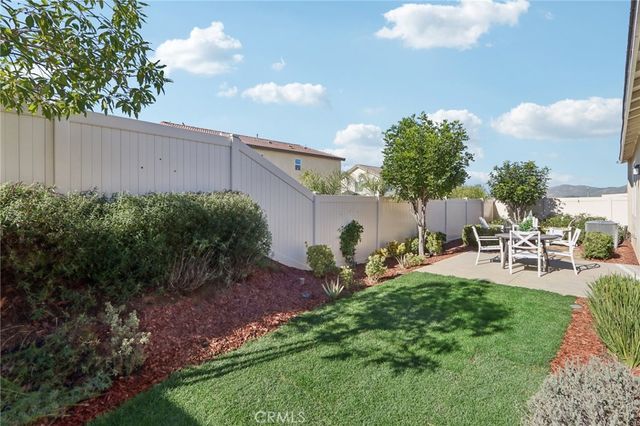32057 Rambling Court, Winchester, CA 92596