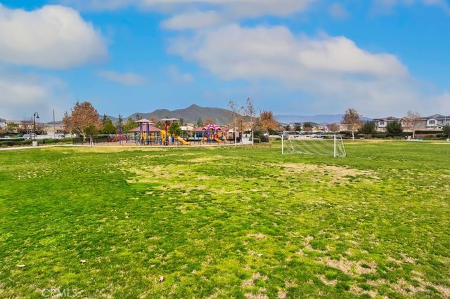 32057 Rambling Court, Winchester, CA 92596