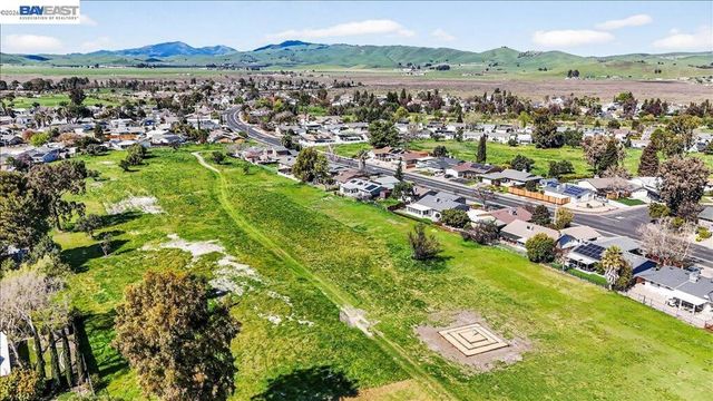 1279 1279 Marigold Rd., Livermore, CA 94551