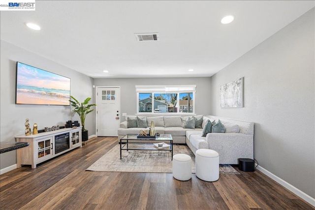 1279 1279 Marigold Rd., Livermore, CA 94551