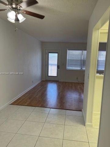 384 Durham L 384, Deerfield Beach, FL 33442