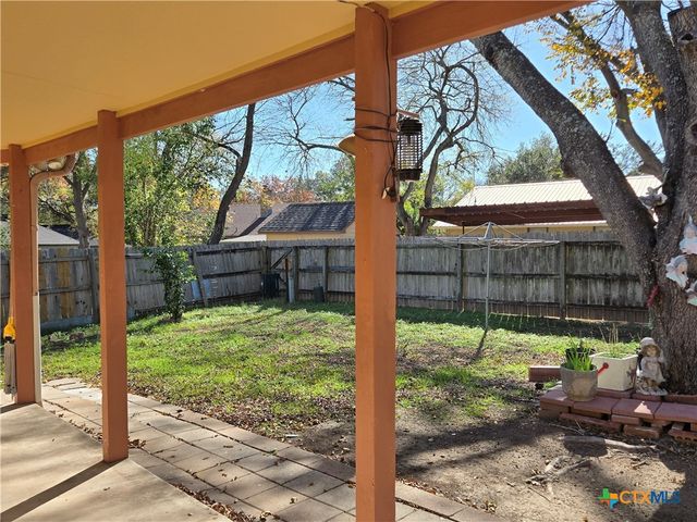 248 Hilltop Drive, Seguin, TX 78155