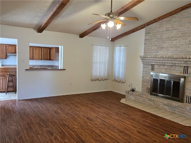 248 Hilltop Drive, Seguin, TX 78155