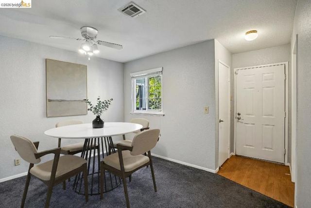 600 Canyon Oaks Drive F, Oakland, CA 94605