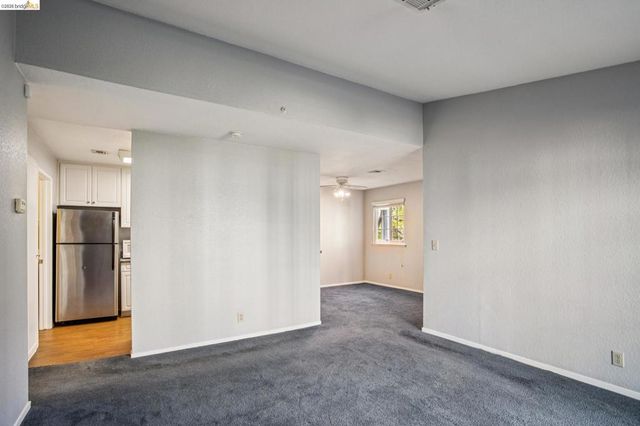 600 Canyon Oaks Drive F, Oakland, CA 94605