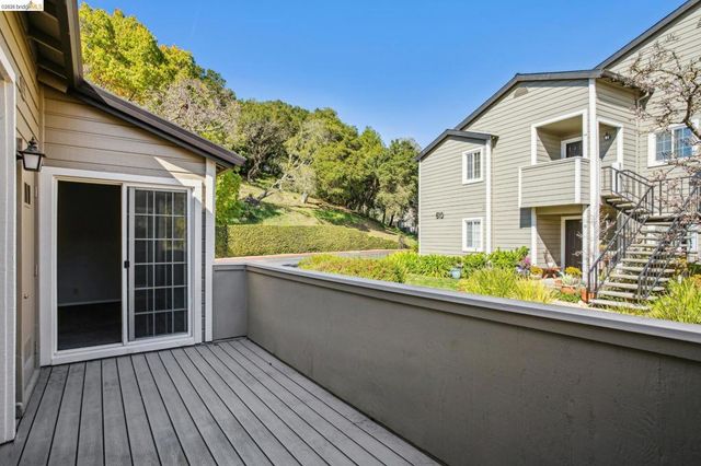 600 Canyon Oaks Drive F, Oakland, CA 94605