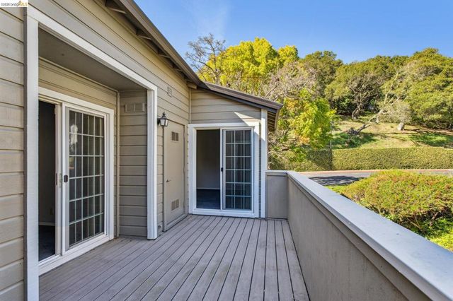600 Canyon Oaks Drive F, Oakland, CA 94605
