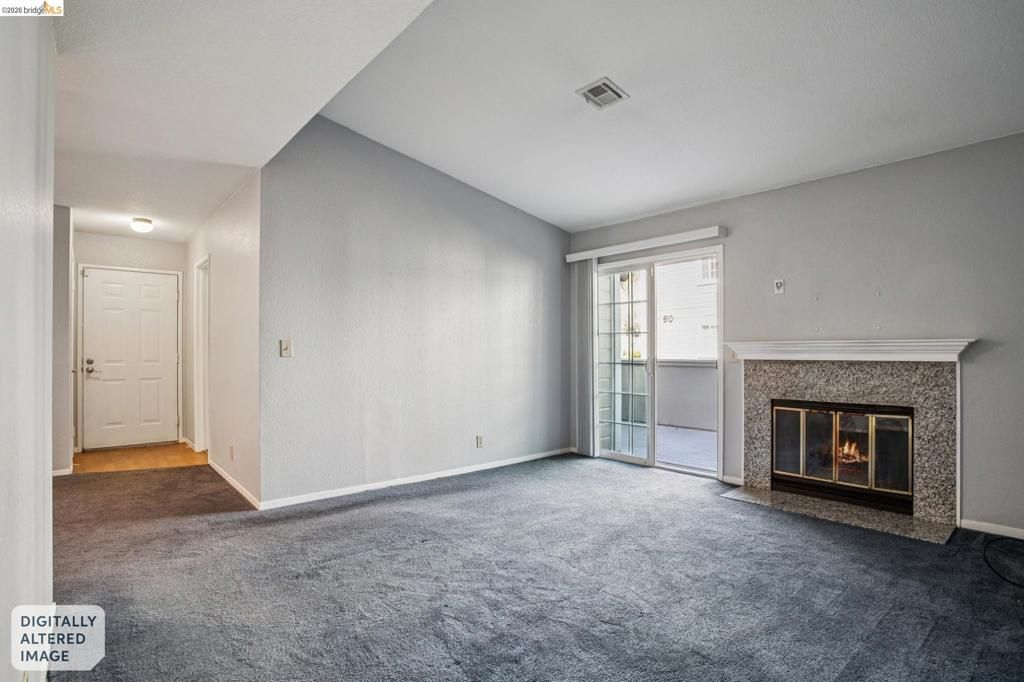 Image 10 of property listing at 600 Canyon Oaks Drive F, Oakland, CA 94605