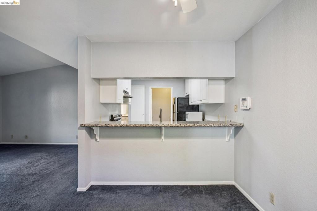 Image 22 of property listing at 600 Canyon Oaks Drive F, Oakland, CA 94605