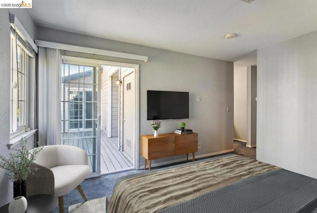 Image 32 of property listing at 600 Canyon Oaks Drive F, Oakland, CA 94605